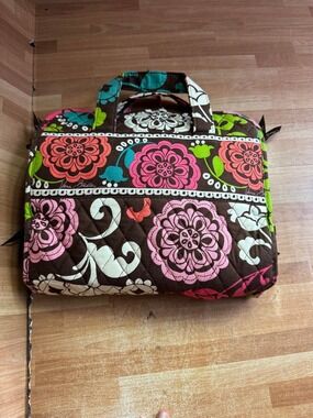 Vera Bradley hanging travel cosmetic organizer bag  "Lola" floral pattern